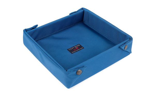 A Medium Tray Bien in Constellation.